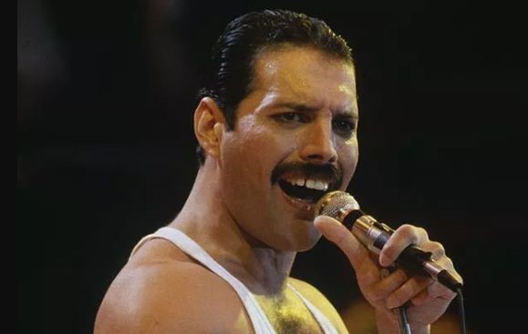 freddie-mercurys-zähne-markenzeichen-legende