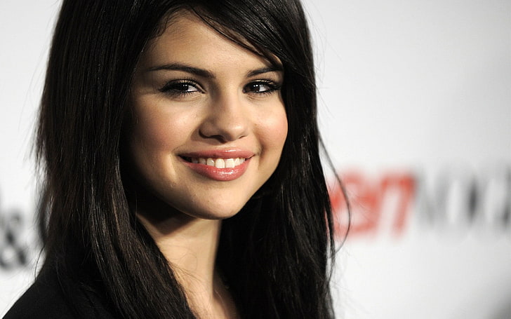 Selena Gomez Before